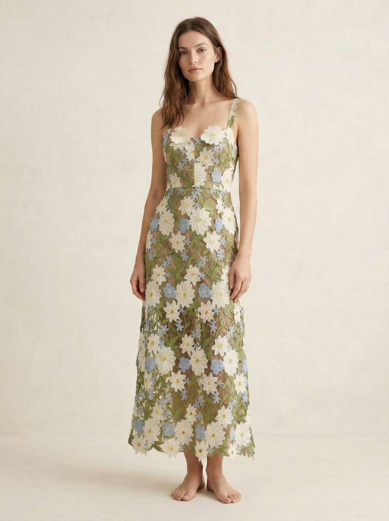 Floral maxi dress with water-soluble embroidery detail