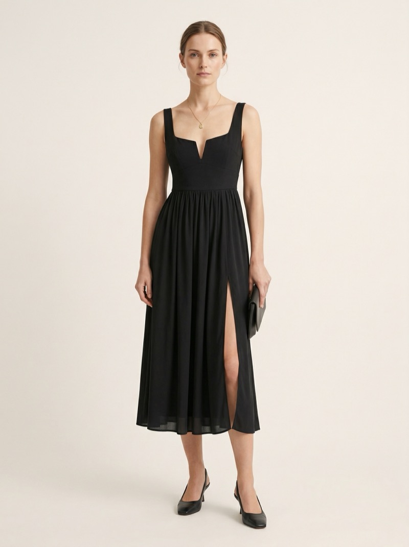 Sweetheart-neckline midi dress